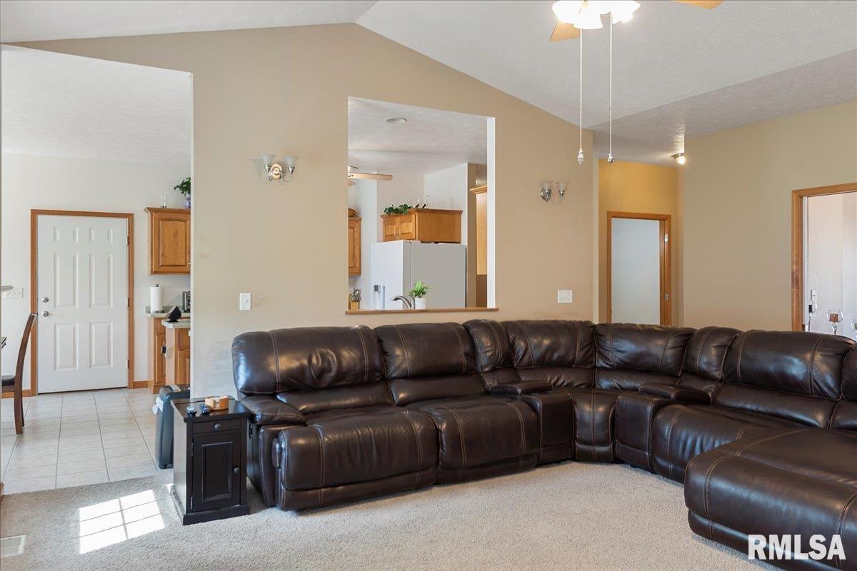 239 Maggie Drive Springfield, IL 62711 - Photo 9 of 62 Gallery Image 9