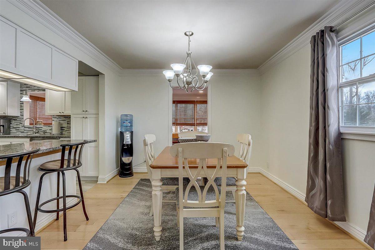 8705 Valleyfield Road Lutherville-Timonium, MD 21093 - Photo 11 of 48 Dining Room