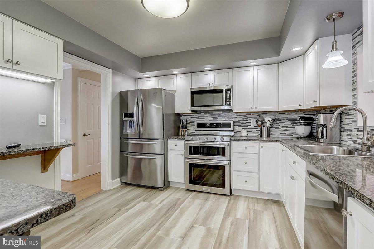 8705 Valleyfield Road Lutherville-Timonium, MD 21093 - Photo 13 of 48 Gourmet Kitchen