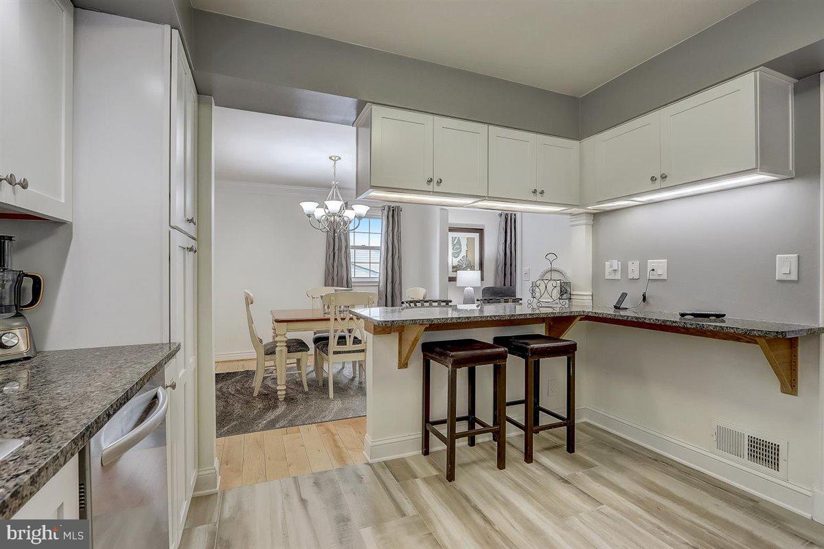 8705 Valleyfield Road Lutherville-Timonium, MD 21093 - Photo 15 of 48 SS Appliances