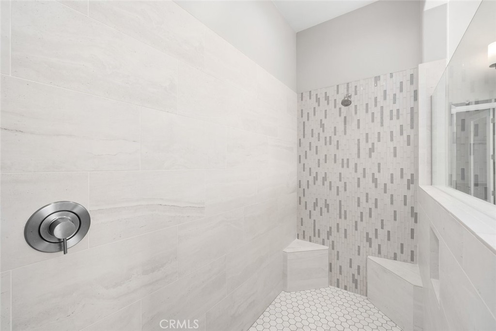 1590 Eucalyptus Road Nipomo, CA 93444 - Photo 30 of 75 a bathroom with a toilet a sink and tub