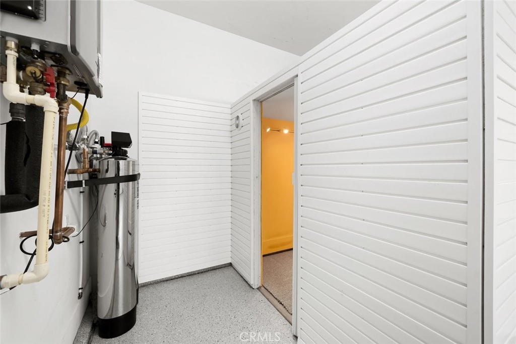 1590 Eucalyptus Road Nipomo, CA 93444 - Photo 52 of 75 a view of a room with gym equipment