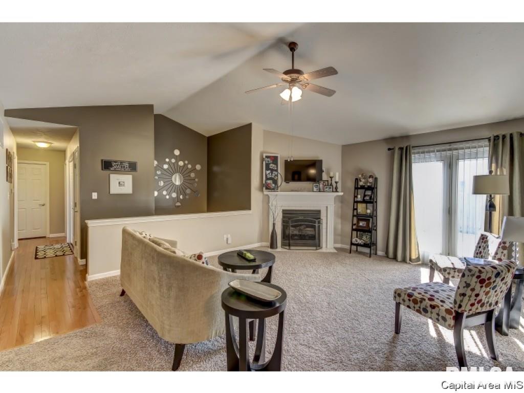 3708 Kerry Boulevard Springfield, IL 62712 - Photo 4 of 35 Gallery Image 4