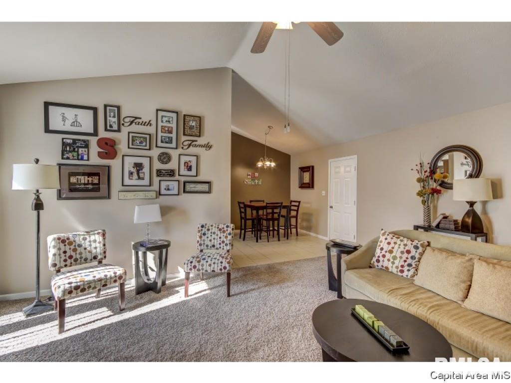3708 Kerry Boulevard Springfield, IL 62712 - Photo 5 of 35 Gallery Image 5