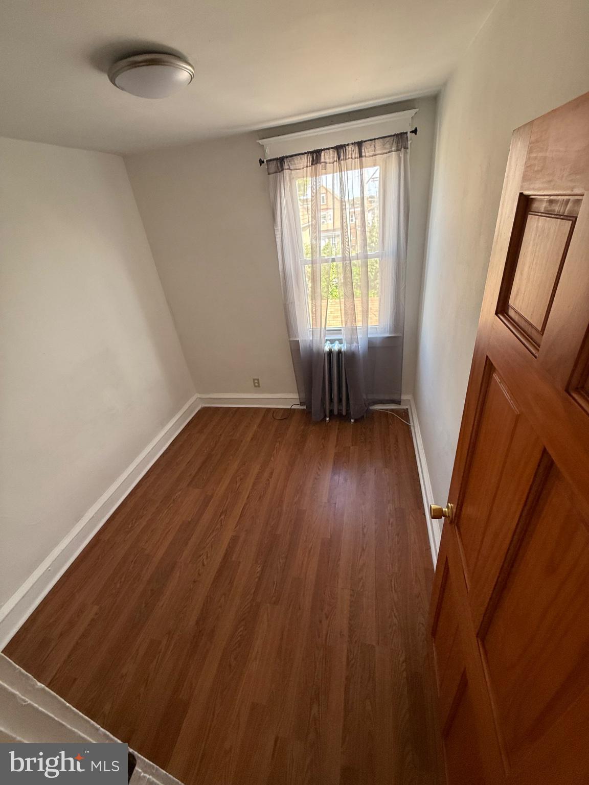 261 Long Lane Upper Darby, PA 19082 - Photo 12 of 17 Gallery Image 12