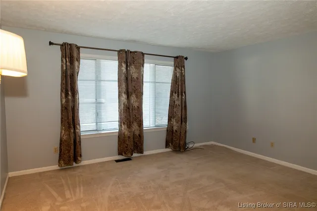 $254,900 | 1002 West Main Street, Madison, IN 47250