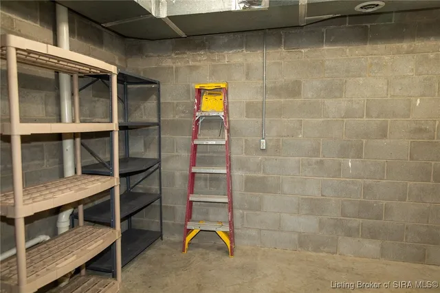 $254,900 | 1002 West Main Street, Madison, IN 47250