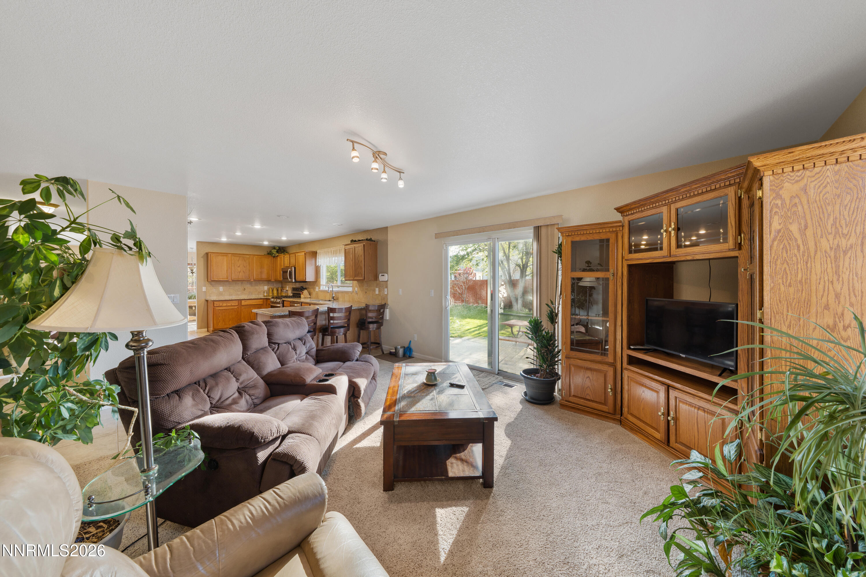 18235 Pin Oak Court Reno, NV 89508 - Photo 5 of 42 A7V03655