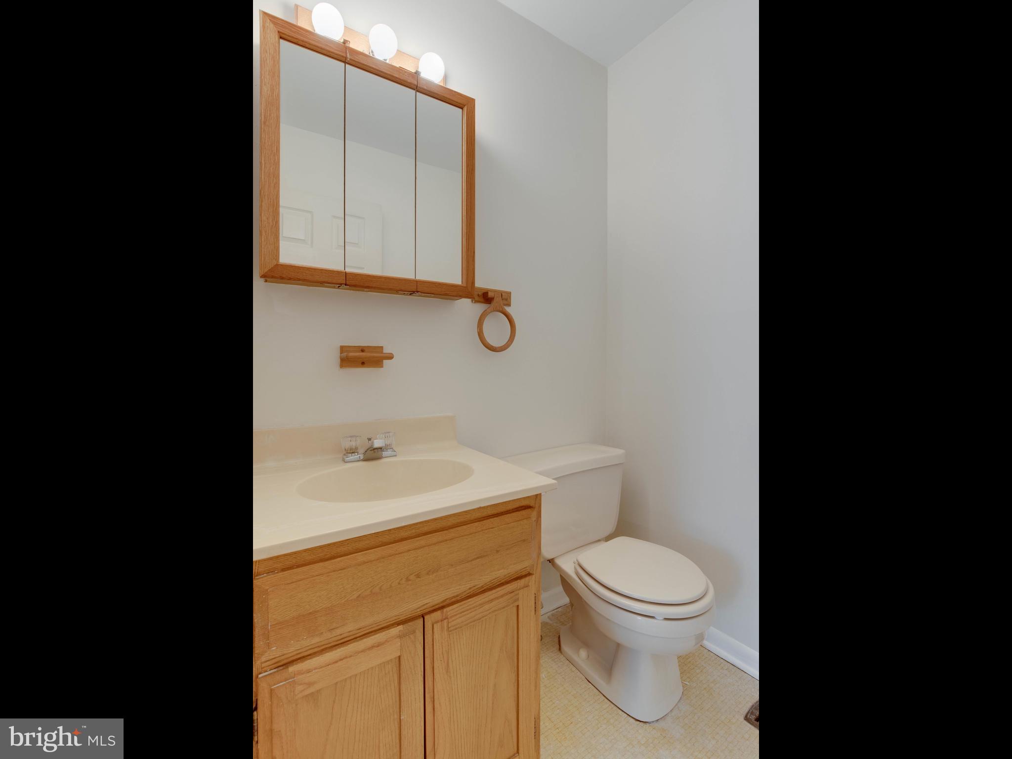 721 Mesquite Road Severn, MD 21144 - Photo 14 of 36 Powder Room off Family Rm