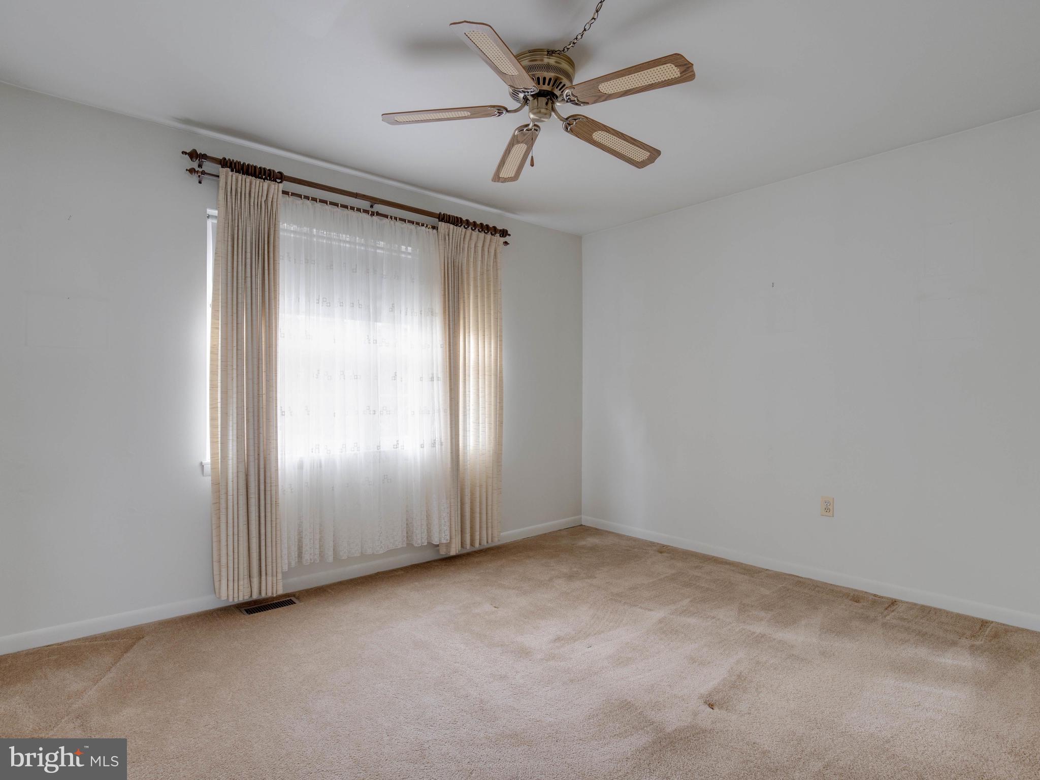 721 Mesquite Road Severn, MD 21144 - Photo 21 of 36 Bedroom #3 w/ Ceiling Fan