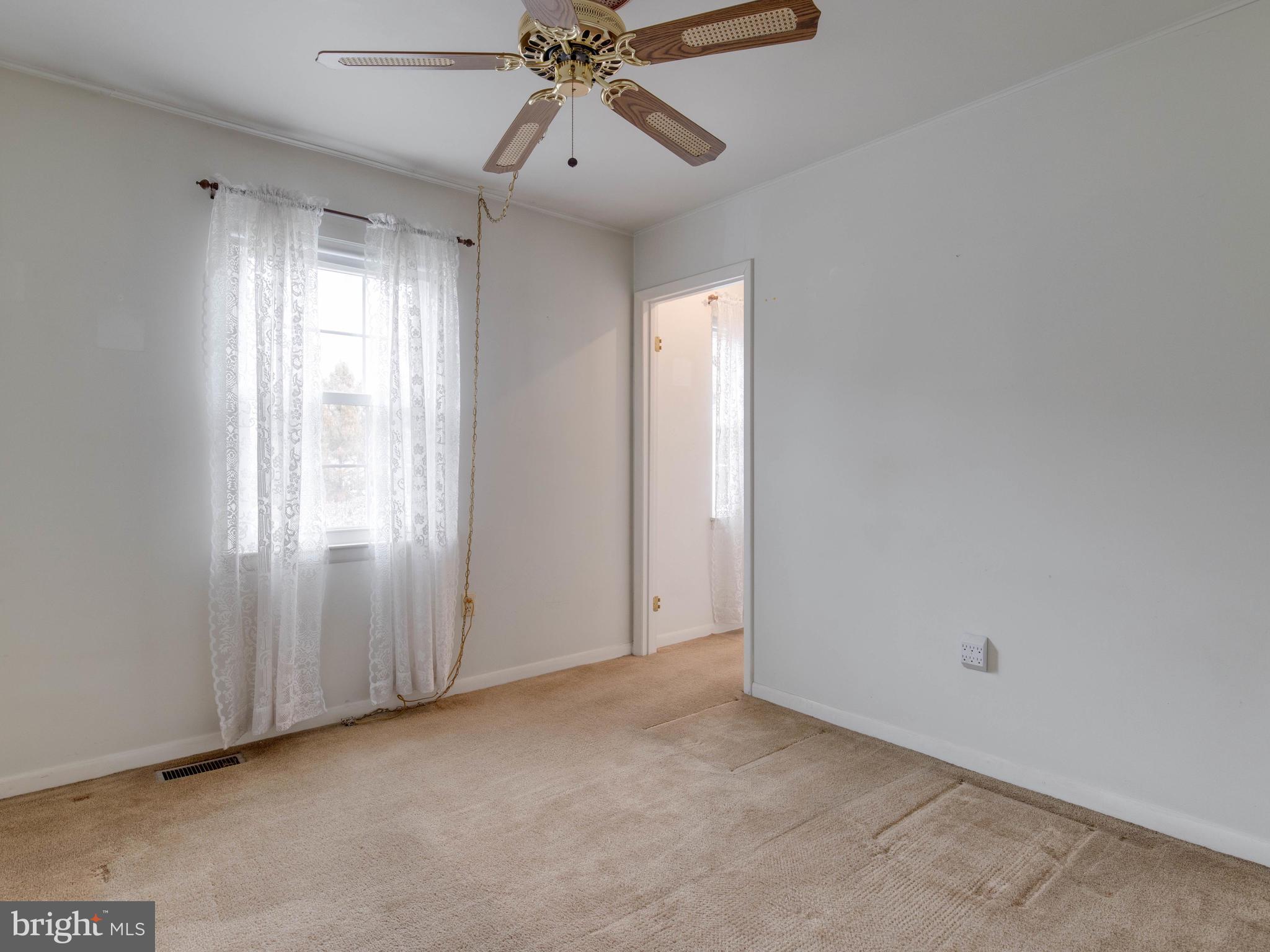 721 Mesquite Road Severn, MD 21144 - Photo 23 of 36 Bedroom #4 with 2nd walk-in closet