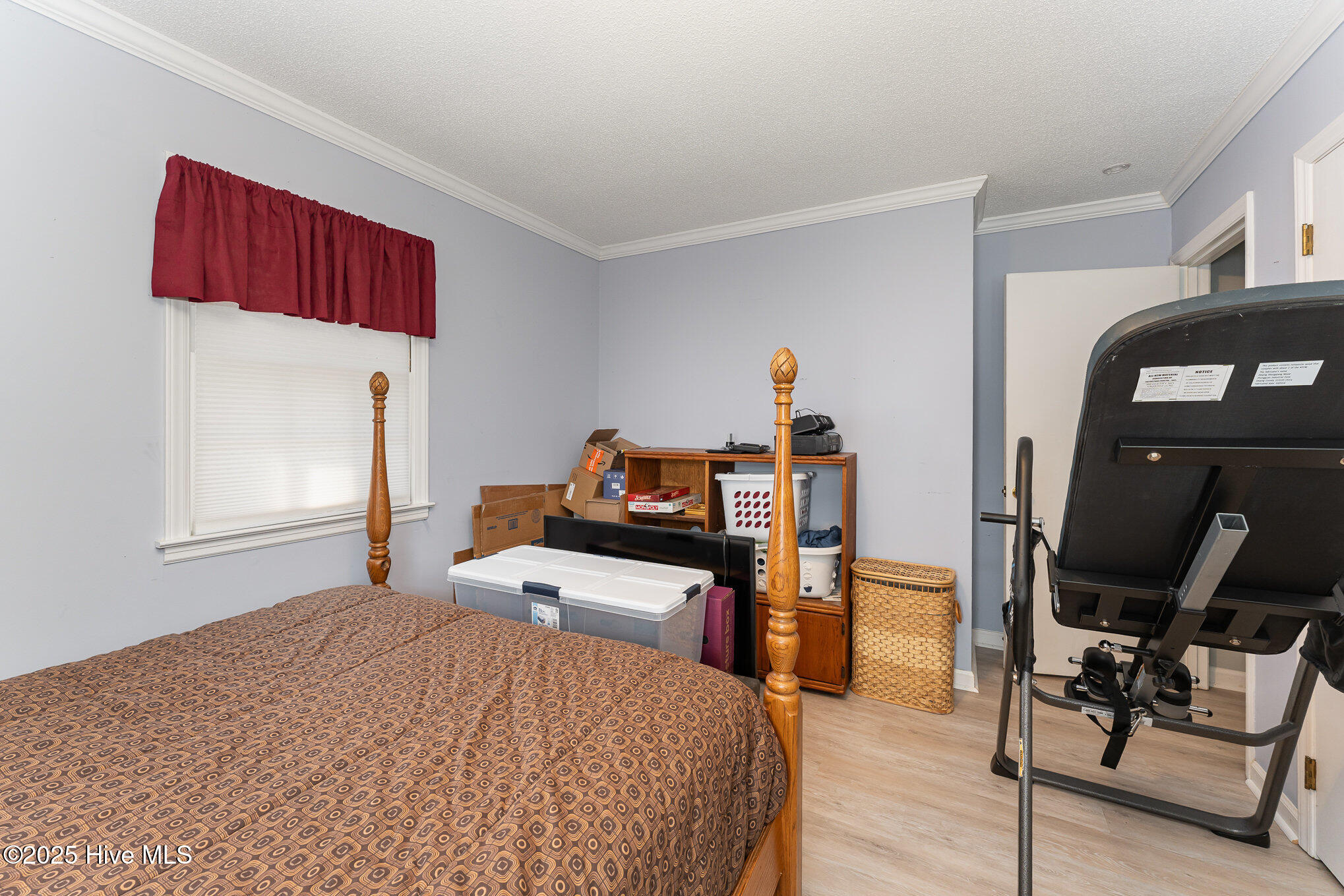 817 Roanoke Drive Cary, NC 27513 - Photo 22 of 26 023_a7400711-edit_123