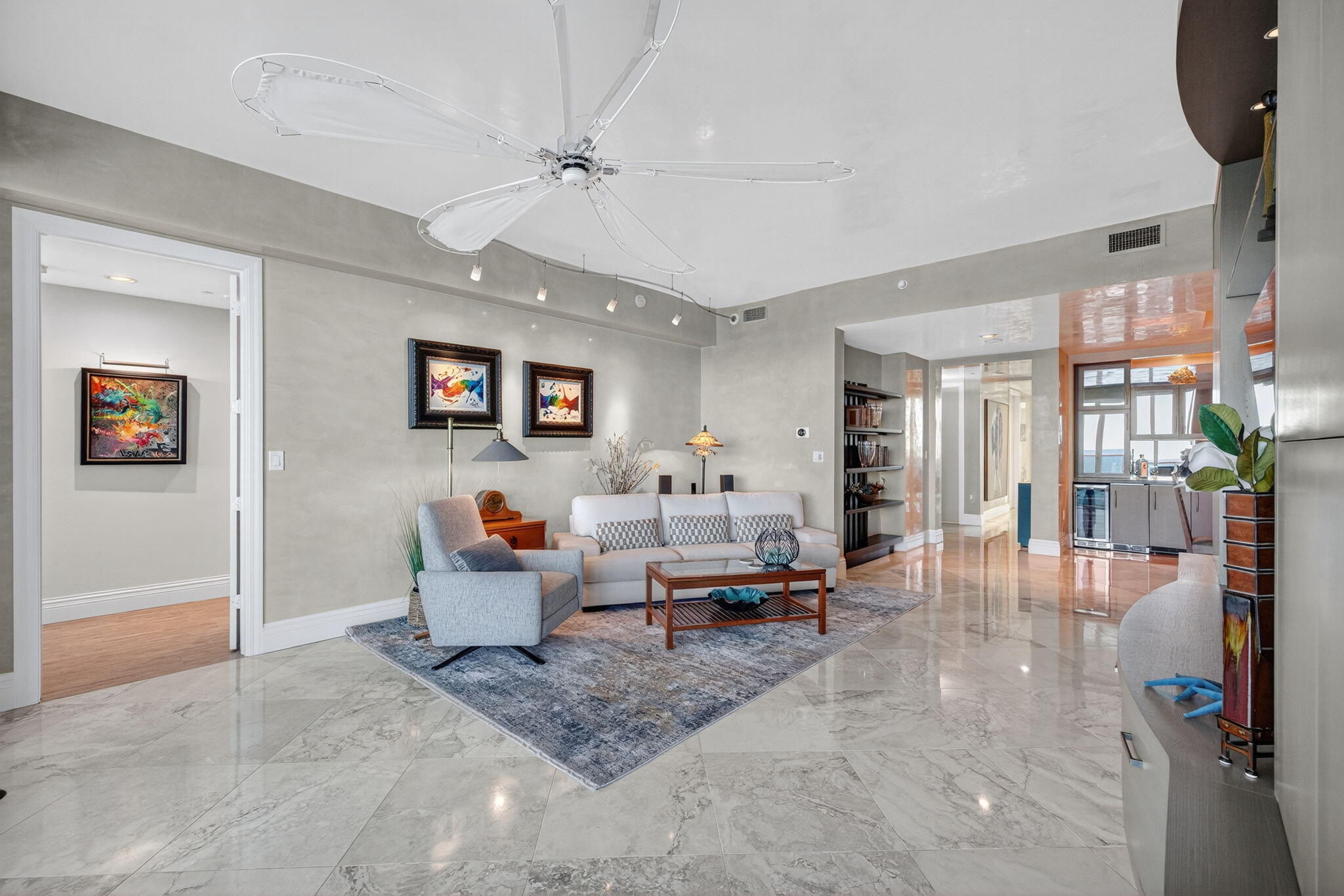 1600 South Ocean Boulevard, Unit MPH02 Lauderdale-by-the-Sea, FL 33062 - Photo 13 of 71 Living Room'