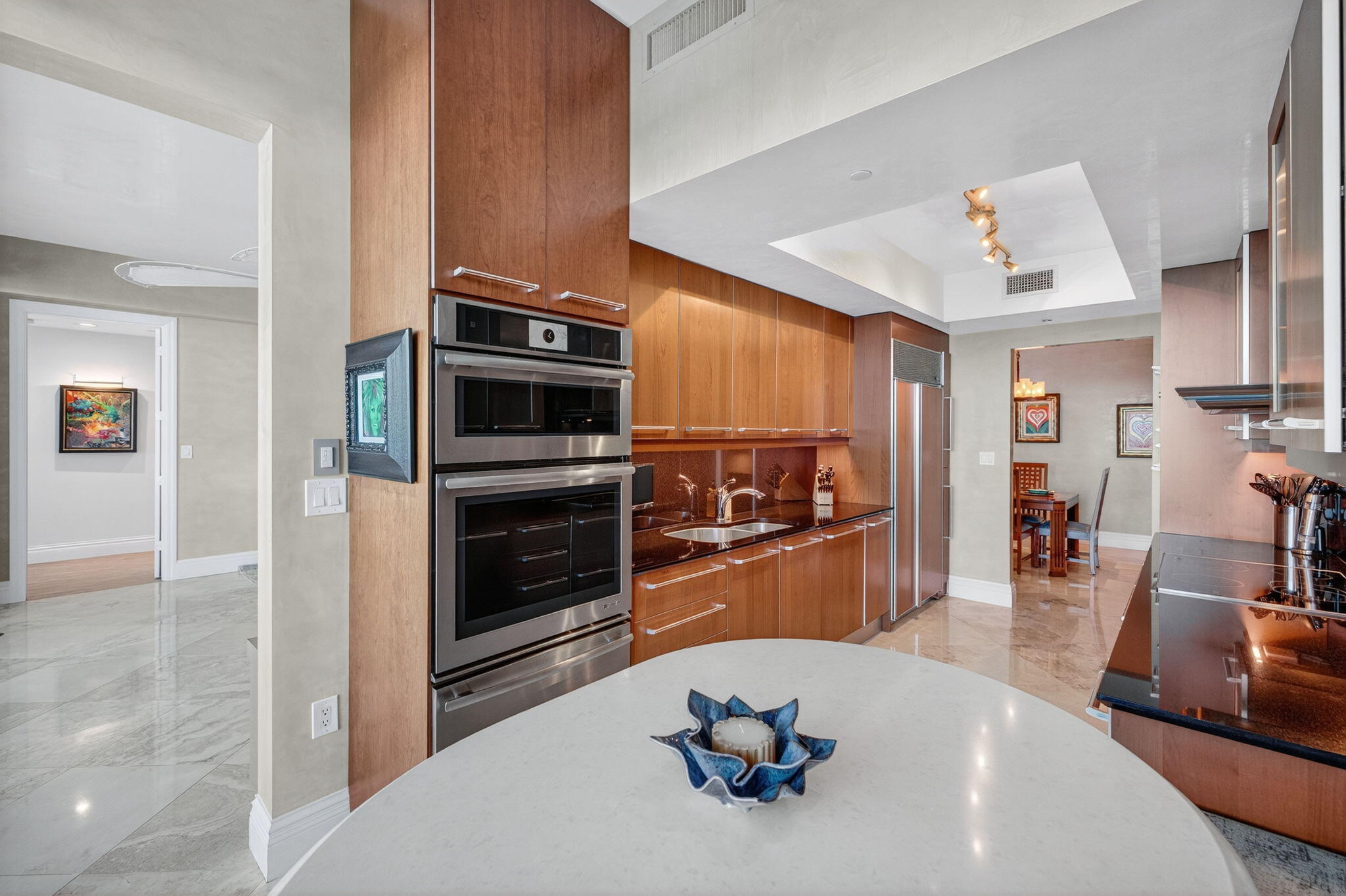 1600 South Ocean Boulevard, Unit MPH02 Lauderdale-by-the-Sea, FL 33062 - Photo 16 of 71 Kitchen View