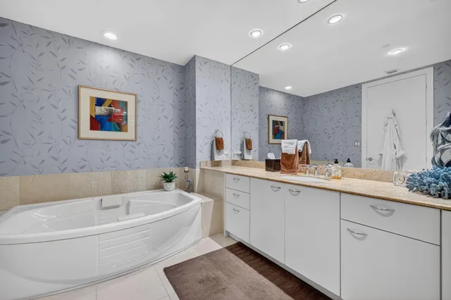 $2,650,000 | 1600 South Ocean Boulevard, Unit MPH02, Lauderdale-by-the-Sea, FL 33062