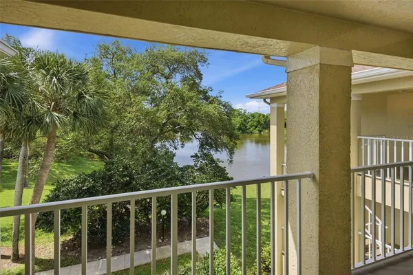 $198,000 | 2690 Coral Landings Boulevard, Unit 133, Palm Harbor, FL 34684