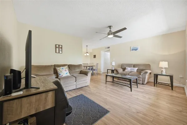 $198,000 | 2690 Coral Landings Boulevard, Unit 133, Palm Harbor, FL 34684