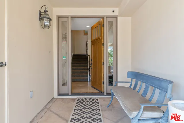 $2,295,000 | 23963 De Ville Way, Malibu, CA 90265