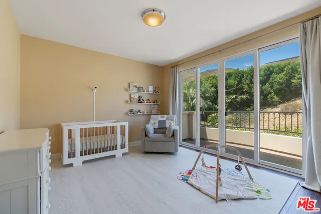 $2,295,000 | 23963 De Ville Way, Malibu, CA 90265