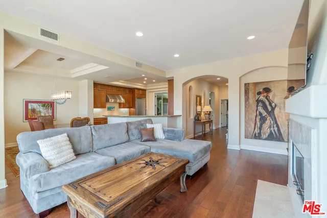 $2,295,000 | 23963 De Ville Way, Malibu, CA 90265