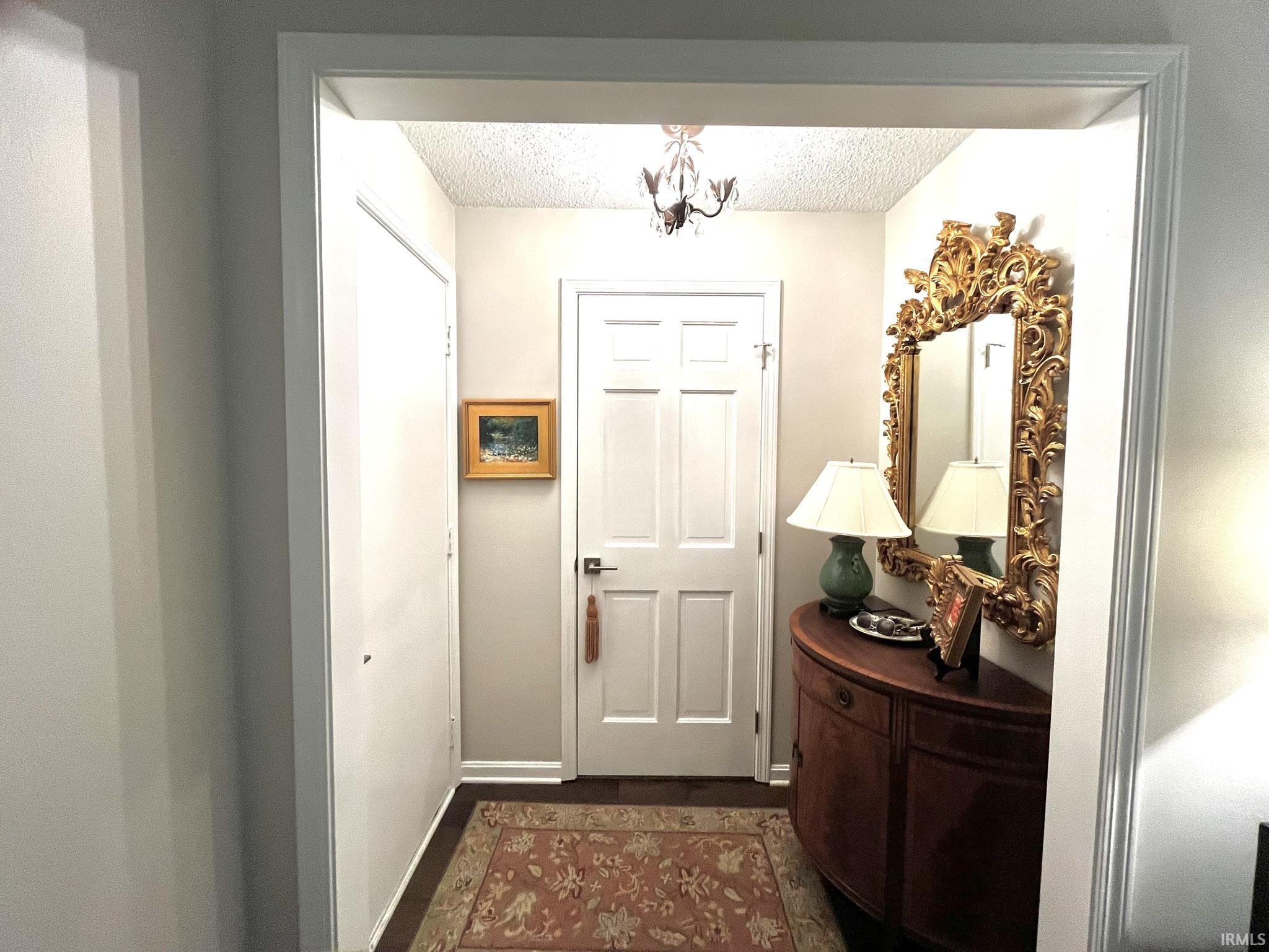 6618 Newburgh Road Evansville, IN 47715 - Photo 3 of 30