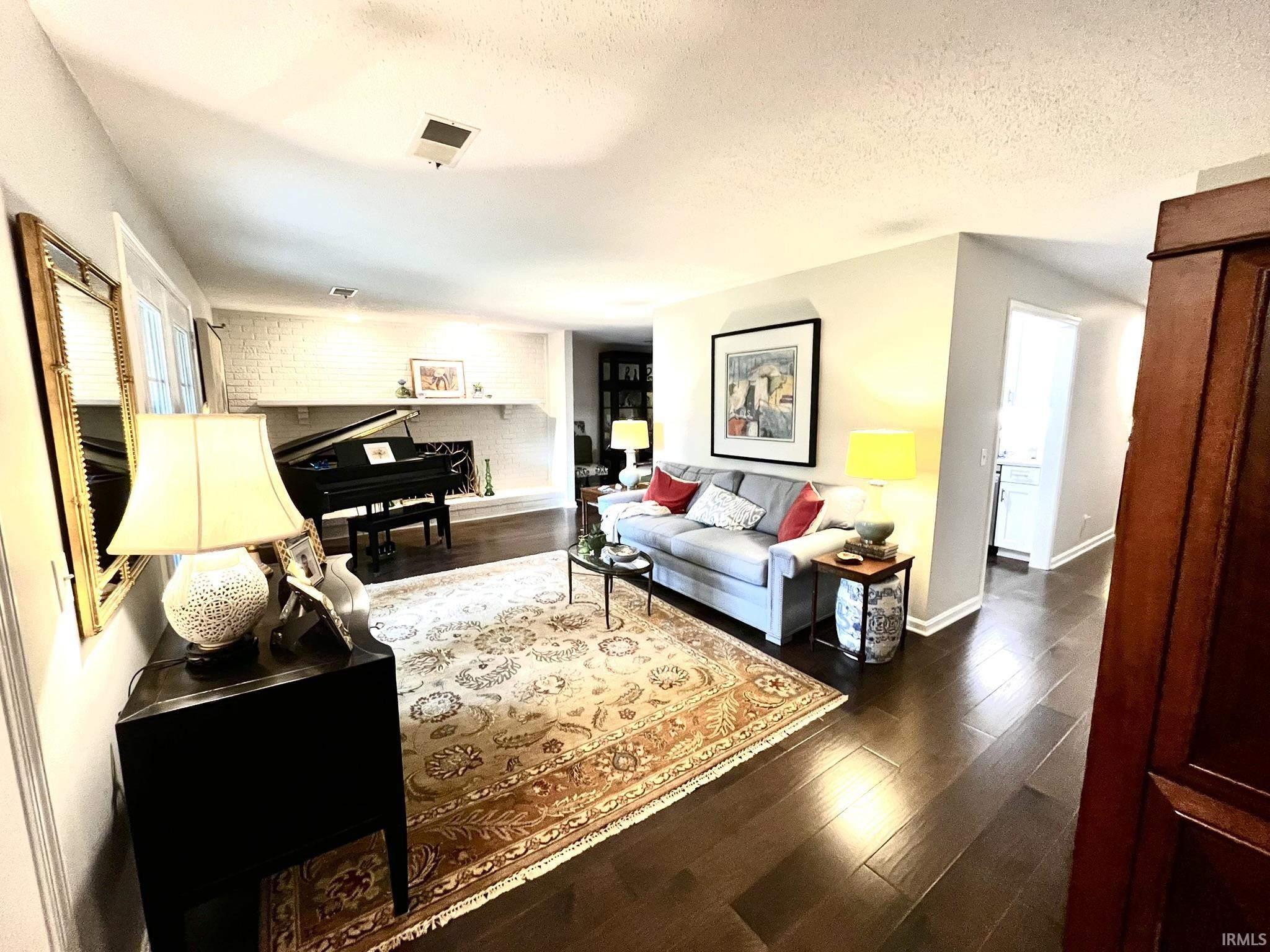 6618 Newburgh Road Evansville, IN 47715 - Photo 4 of 30