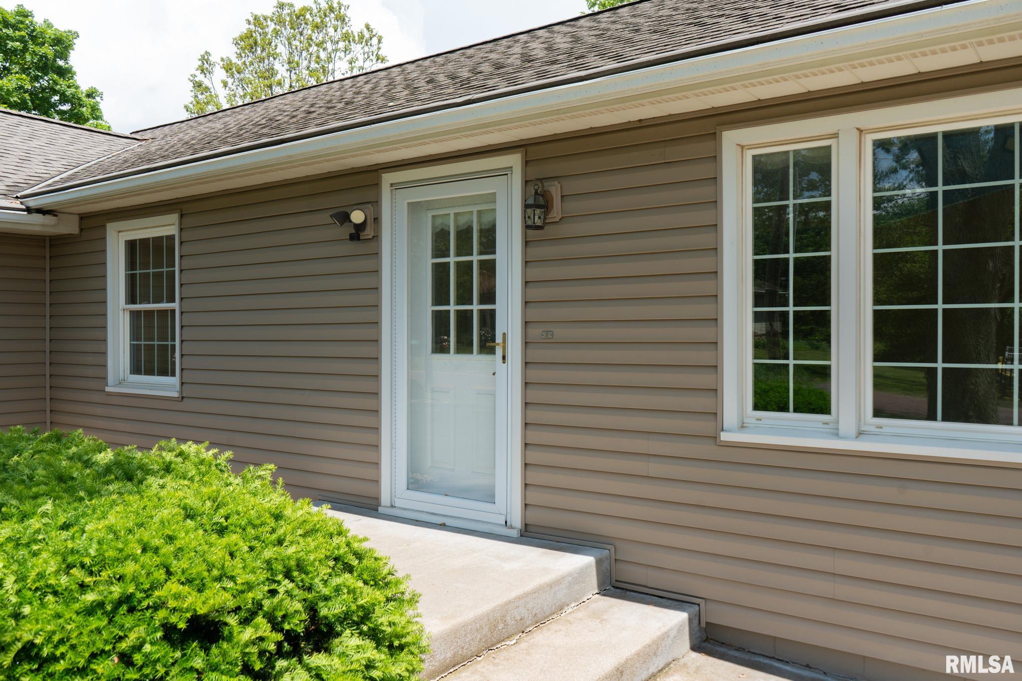 412 Timberlan Road Metamora, IL 61548 - Photo 12 of 35