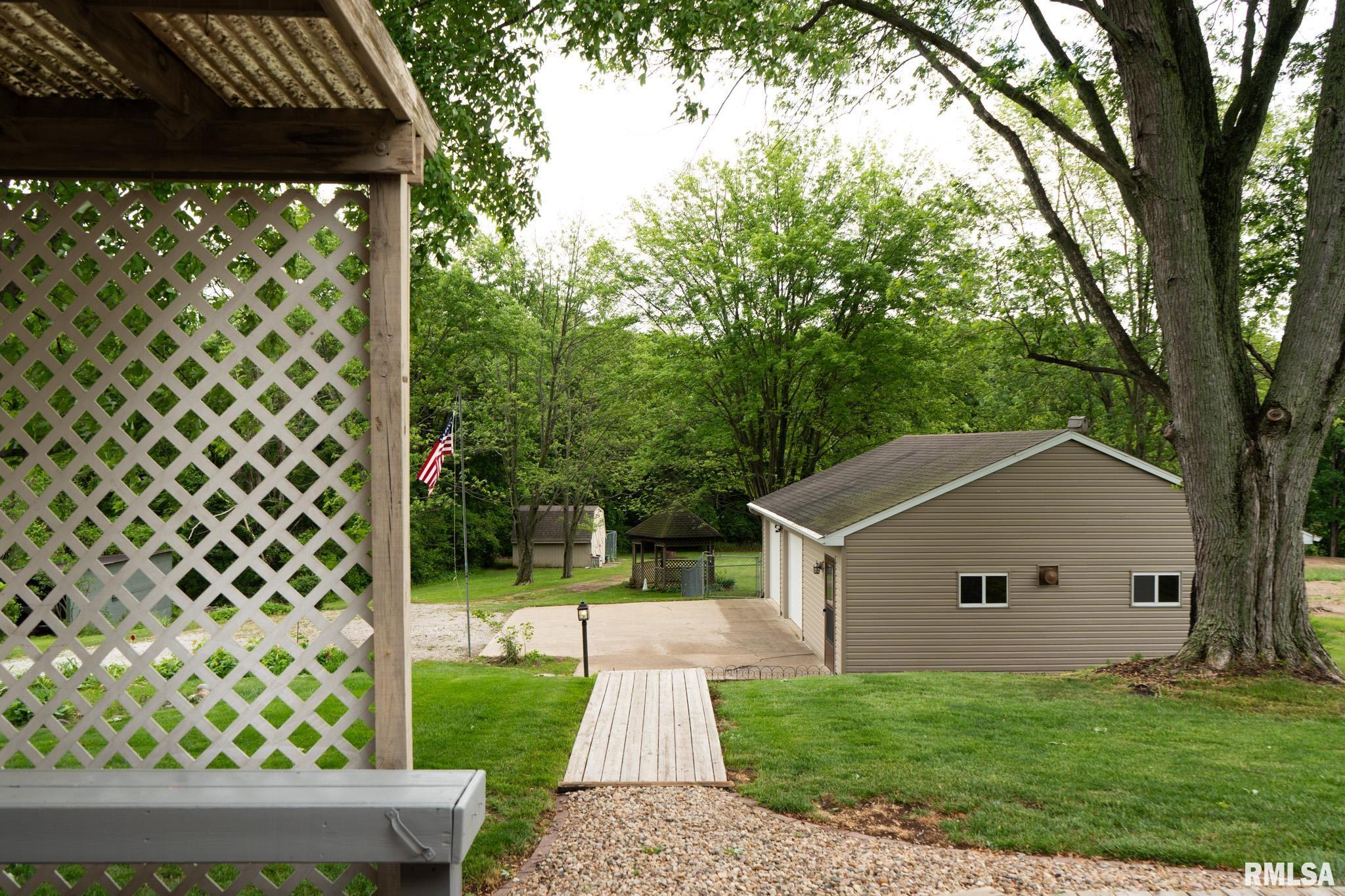 412 Timberlan Road Metamora, IL 61548 - Photo 6 of 35