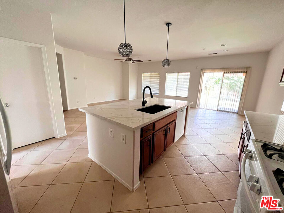 3811 Eastgate N Road Palm Springs, CA 92262 - Photo 11 of 34