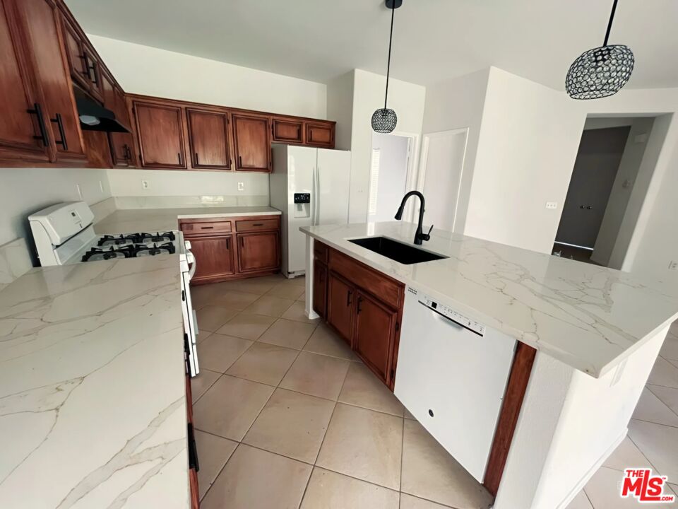 3811 Eastgate N Road Palm Springs, CA 92262 - Photo 12 of 34