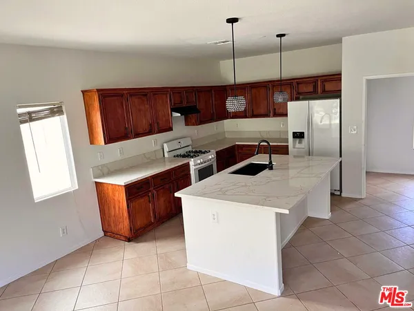 $2,950 | 3811 Eastgate N Road, Palm Springs, CA 92262