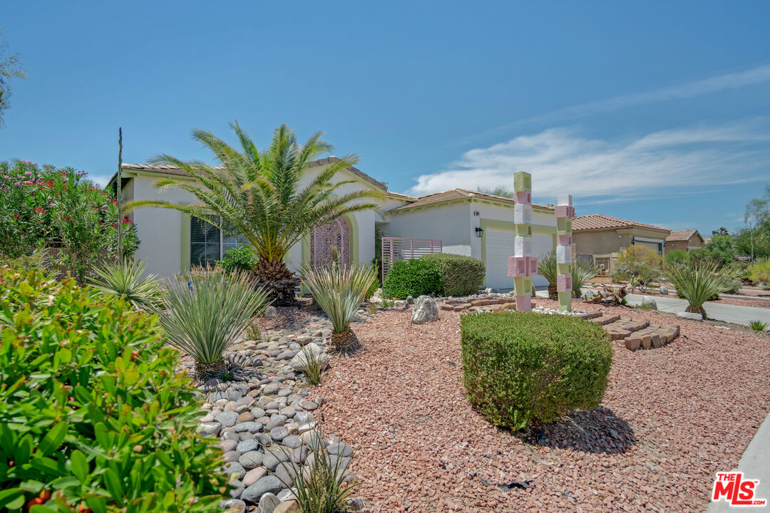 3811 Eastgate N Road Palm Springs, CA 92262 - Photo 2 of 34