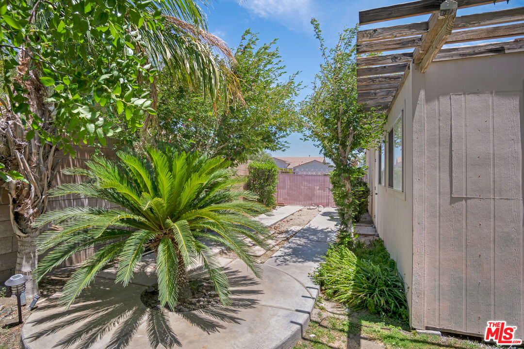 3811 Eastgate N Road Palm Springs, CA 92262 - Photo 30 of 34