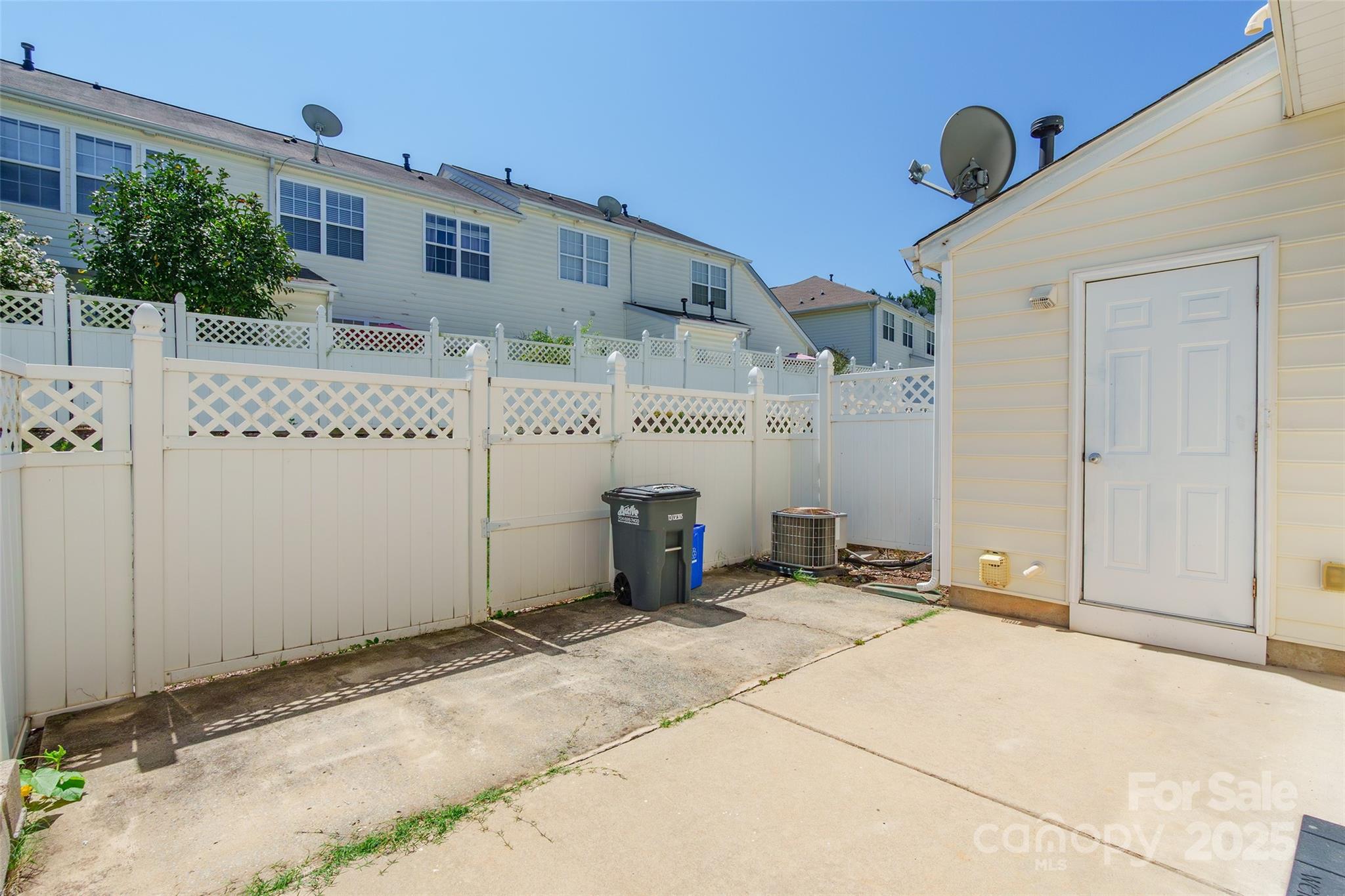827 Gentlewinds Court Fort Mill, SC 29708 - Photo 25 of 29