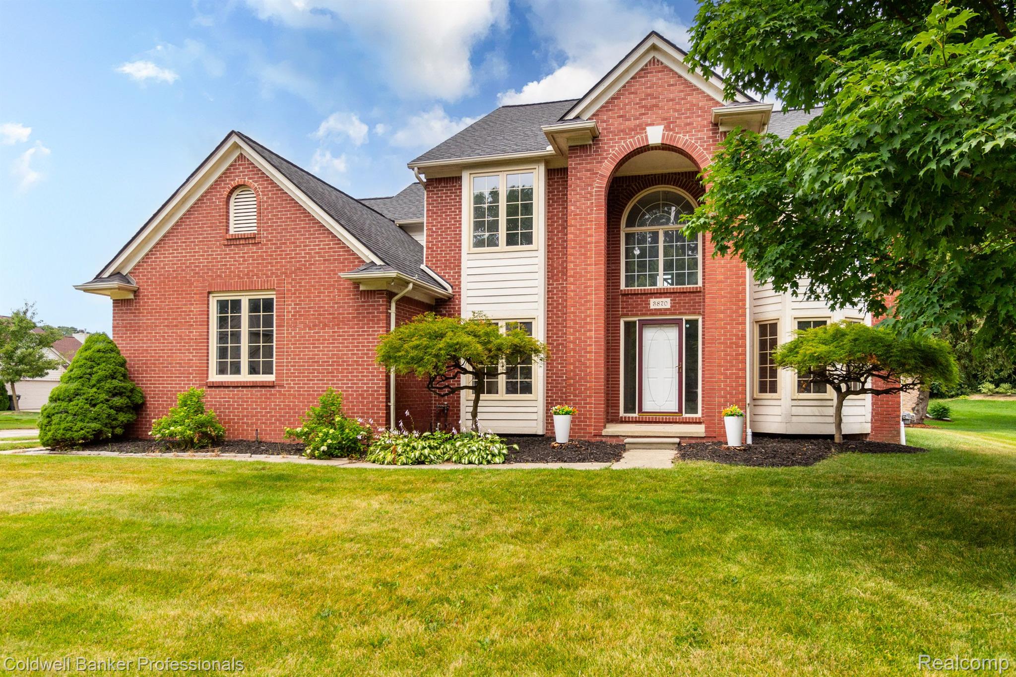 3870 Beechcrest Road Rochester, MI 48309 - Photo 2 of 47 Gallery Image 2