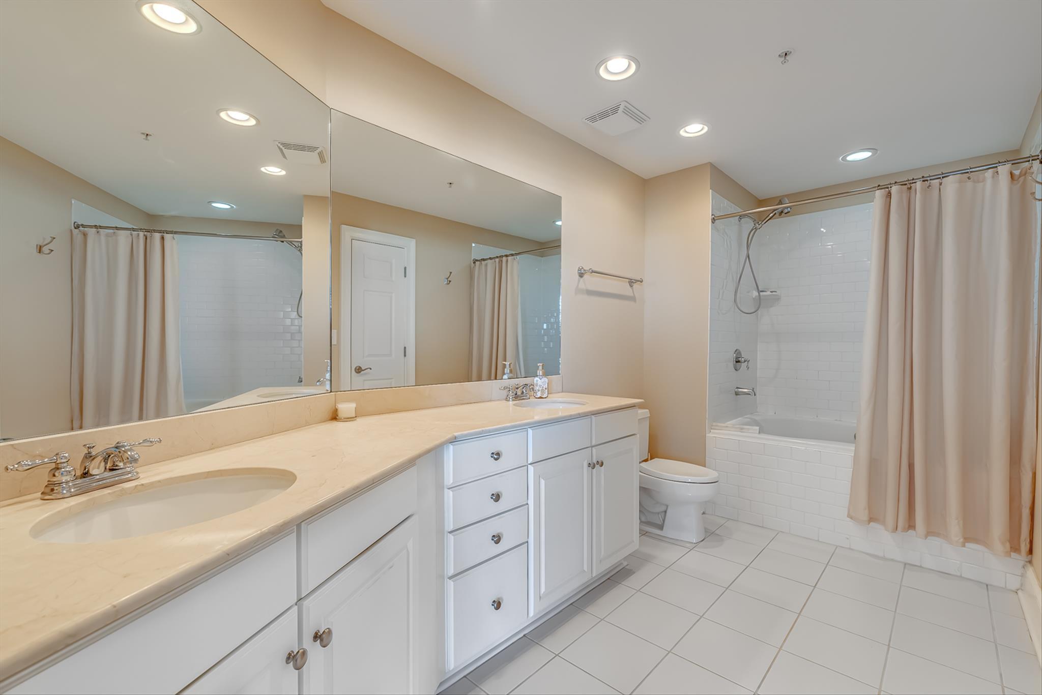 498 Albemarle Road, Unit 516 Charleston, SC 29407 - Photo 17 of 28 Bath 1