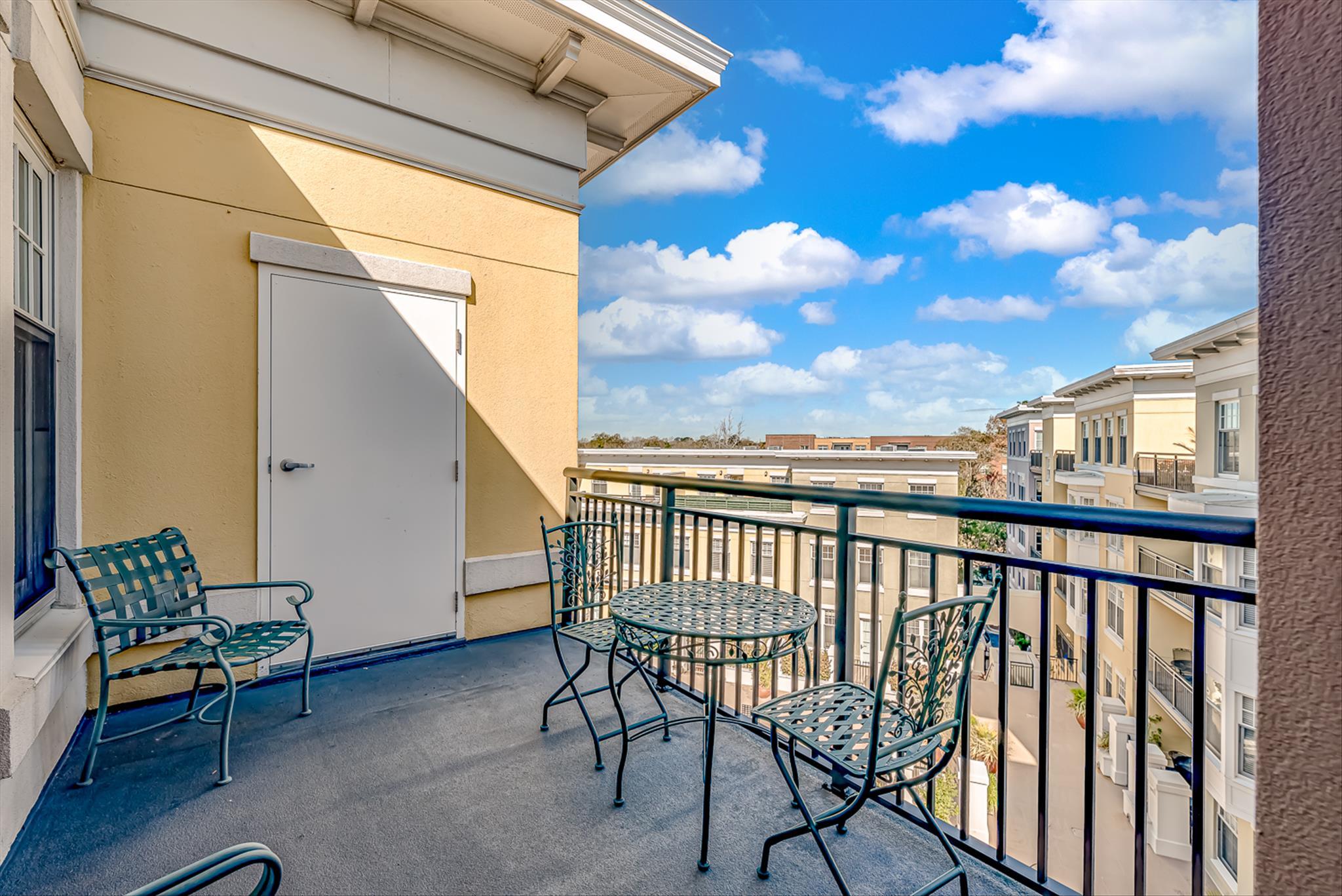 498 Albemarle Road, Unit 516 Charleston, SC 29407 - Photo 22 of 28 Balcony