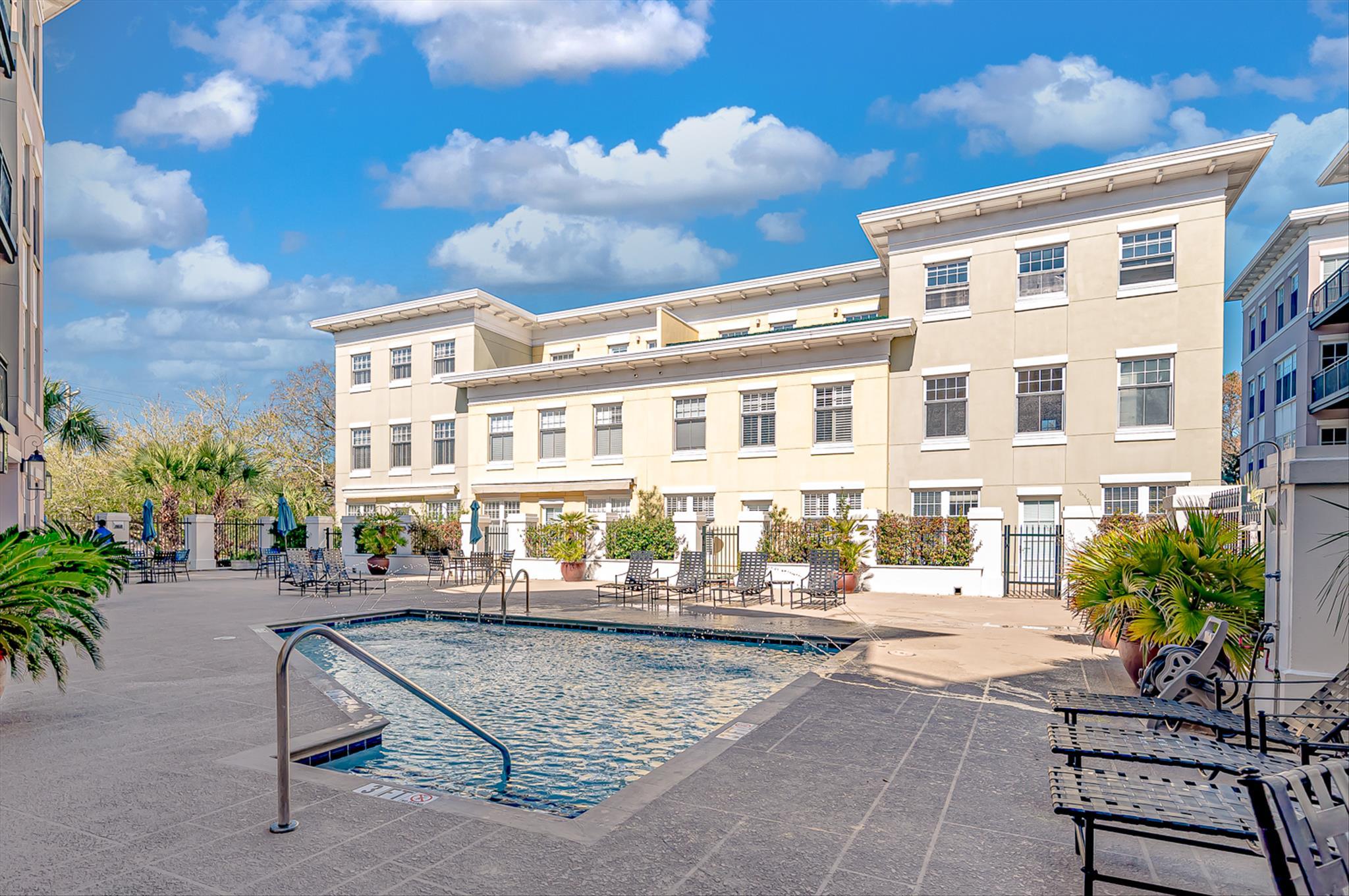 498 Albemarle Road, Unit 516 Charleston, SC 29407 - Photo 25 of 28 Pool 2