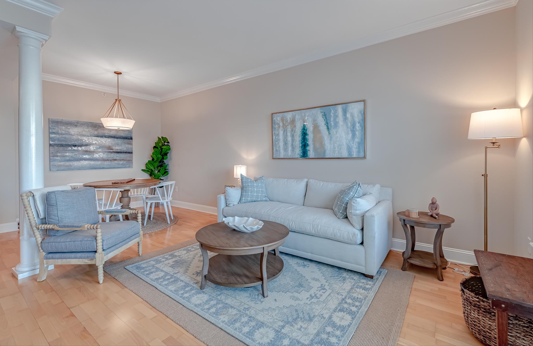498 Albemarle Road, Unit 516 Charleston, SC 29407 - Photo 5 of 28 Living 4