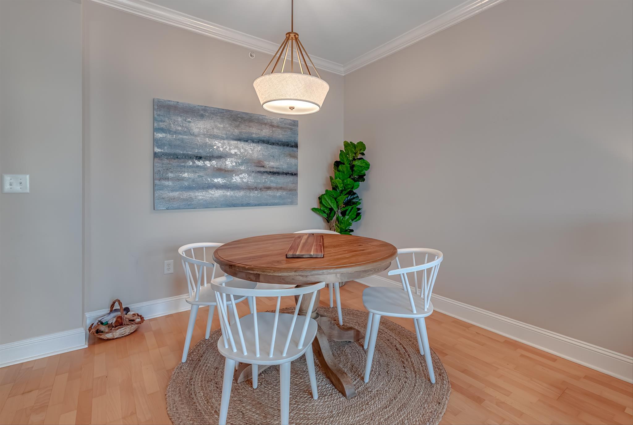 498 Albemarle Road, Unit 516 Charleston, SC 29407 - Photo 8 of 28 Dining 2
