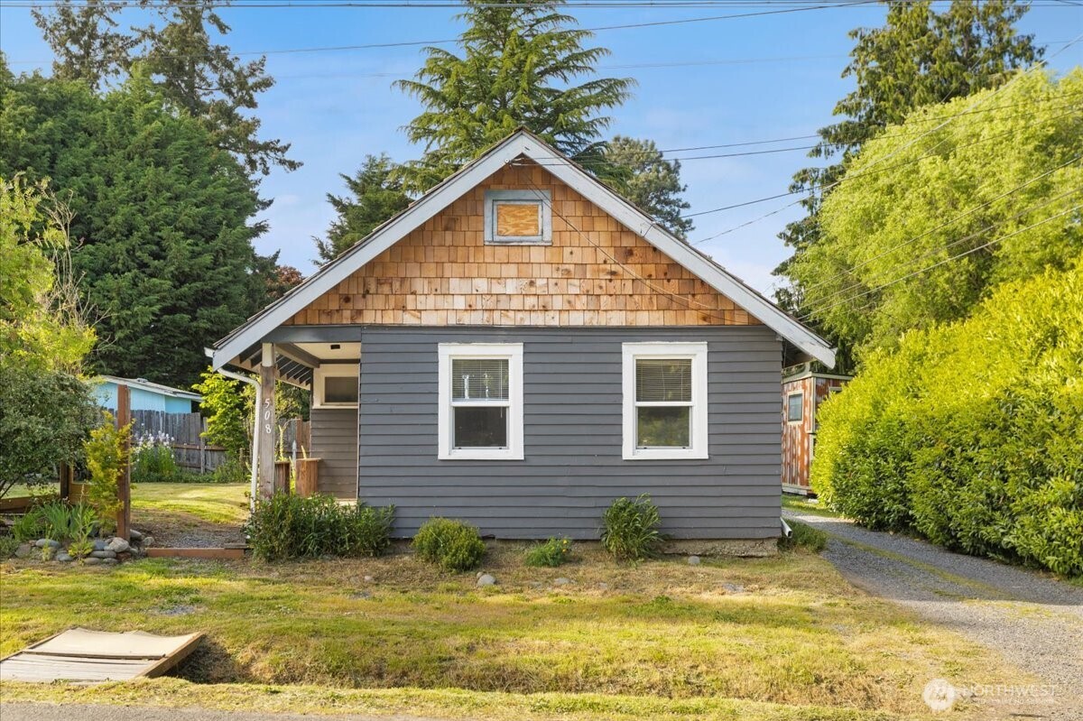 508 North 95th Street Seattle, WA 98103 - Photo 1 of 29 Gallery Image 1