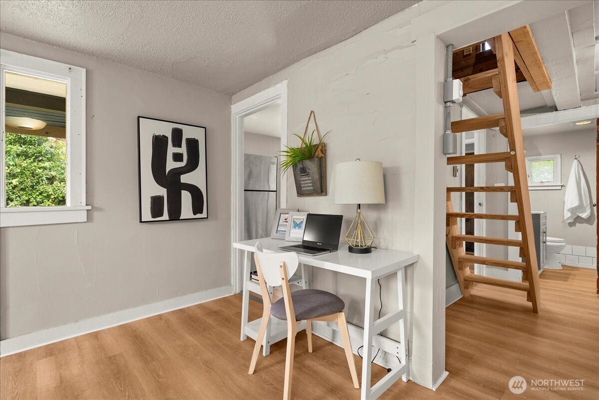 508 North 95th Street Seattle, WA 98103 - Photo 11 of 29 Gallery Image 11