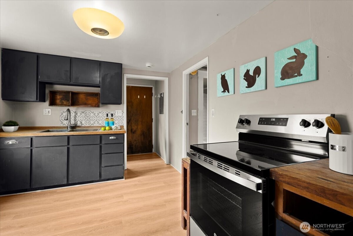 508 North 95th Street Seattle, WA 98103 - Photo 12 of 29 Gallery Image 12