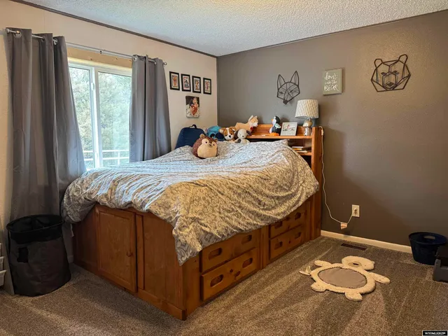 $279,000 | 85 Webbwood Road, Riverton, WY 82501