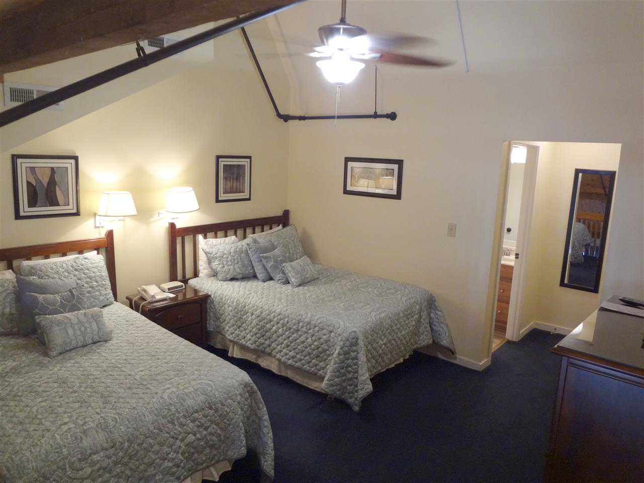 157 Mountain Inn Loop Roseland, VA 22967 - Photo 4 of 9 Gallery Image 4