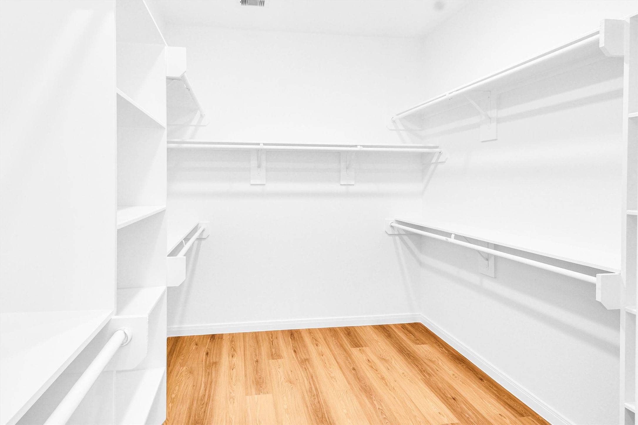 5325 Rue Street Houston, TX 77033 - Photo 21 of 34 a view of small space with racks on the wall