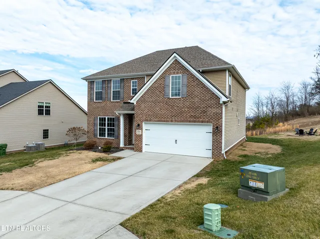 $599,000 | 604 Branchwood Lane, Maryville, TN 37801