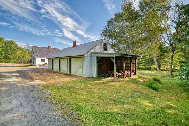 $234,000 | 2 Piper Lane, Abbot, ME 04406