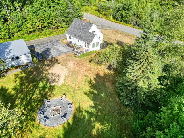 $234,000 | 2 Piper Lane, Abbot, ME 04406