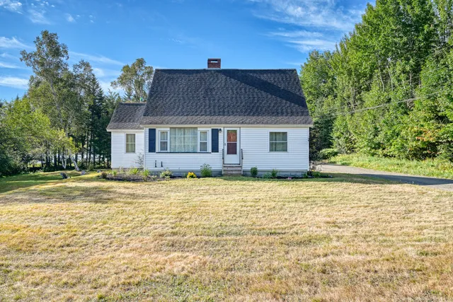 $234,000 | 2 Piper Lane, Abbot, ME 04406